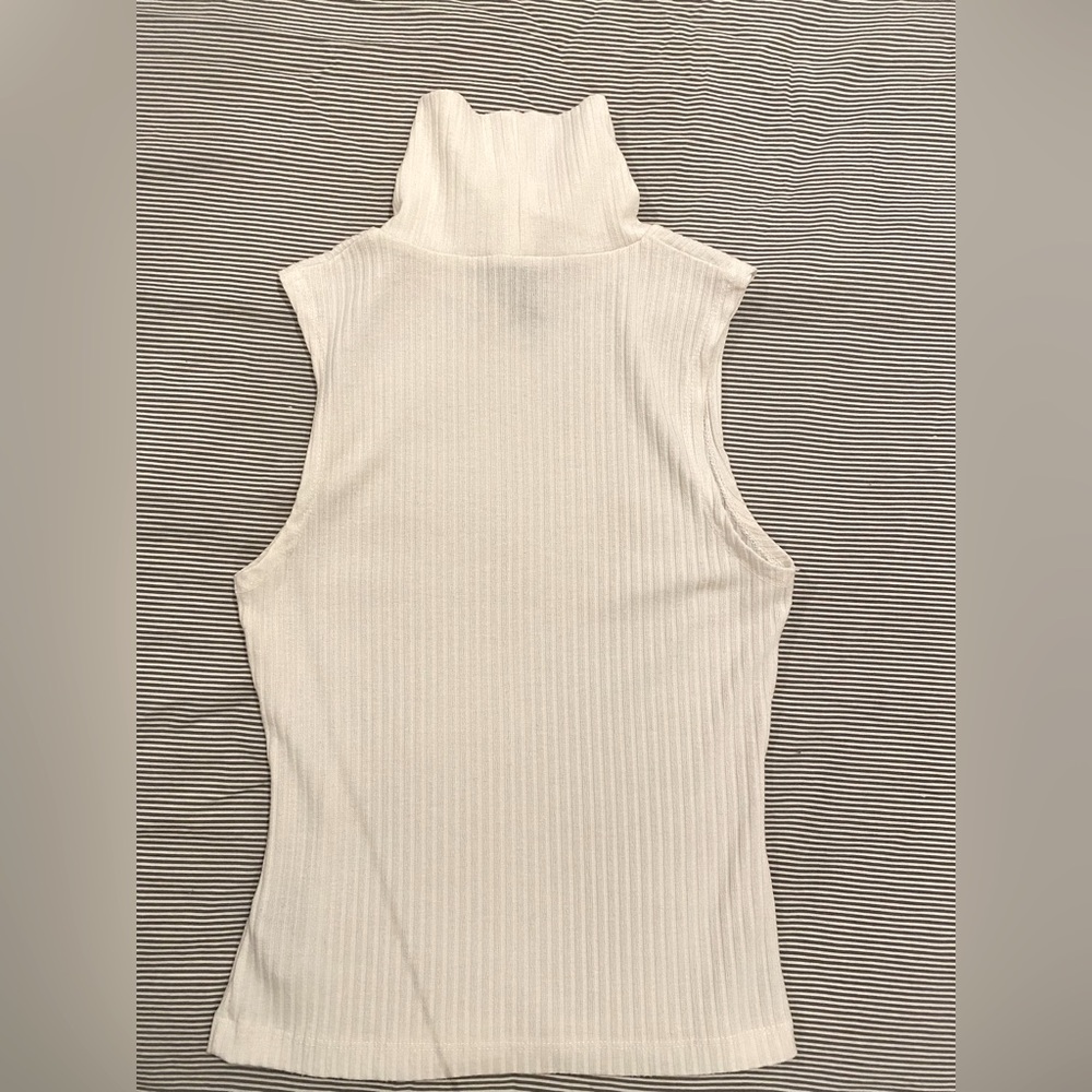 Forever 21 White Turtleneck Sweater